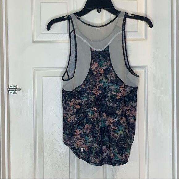 Lululemon Dappled Daze Multi Sculpt Tank II Size 2 - Picture 3 of 9
